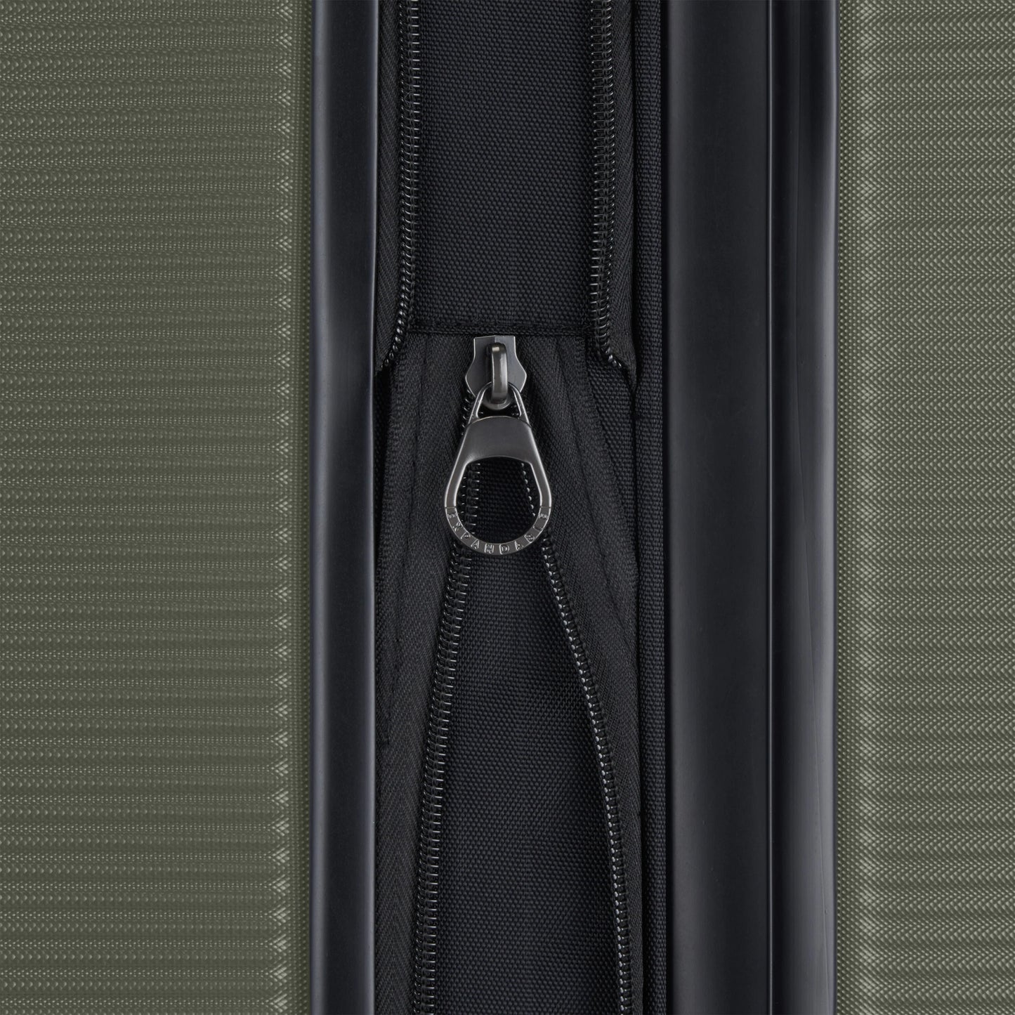 Bugatti Wellington Luggage | 21-Inch Lightweight Carry-On