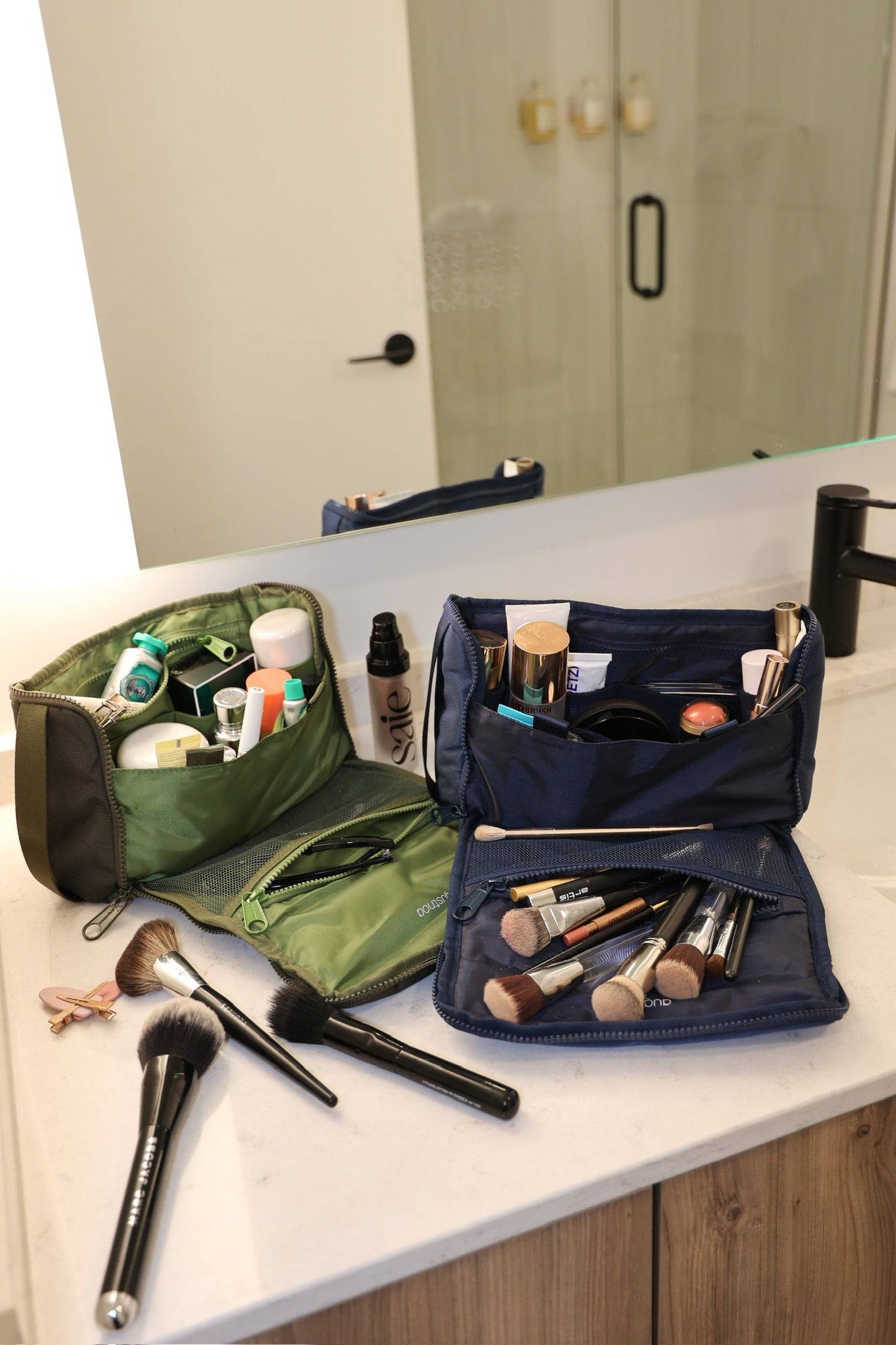 augustnoa Dopp Kit