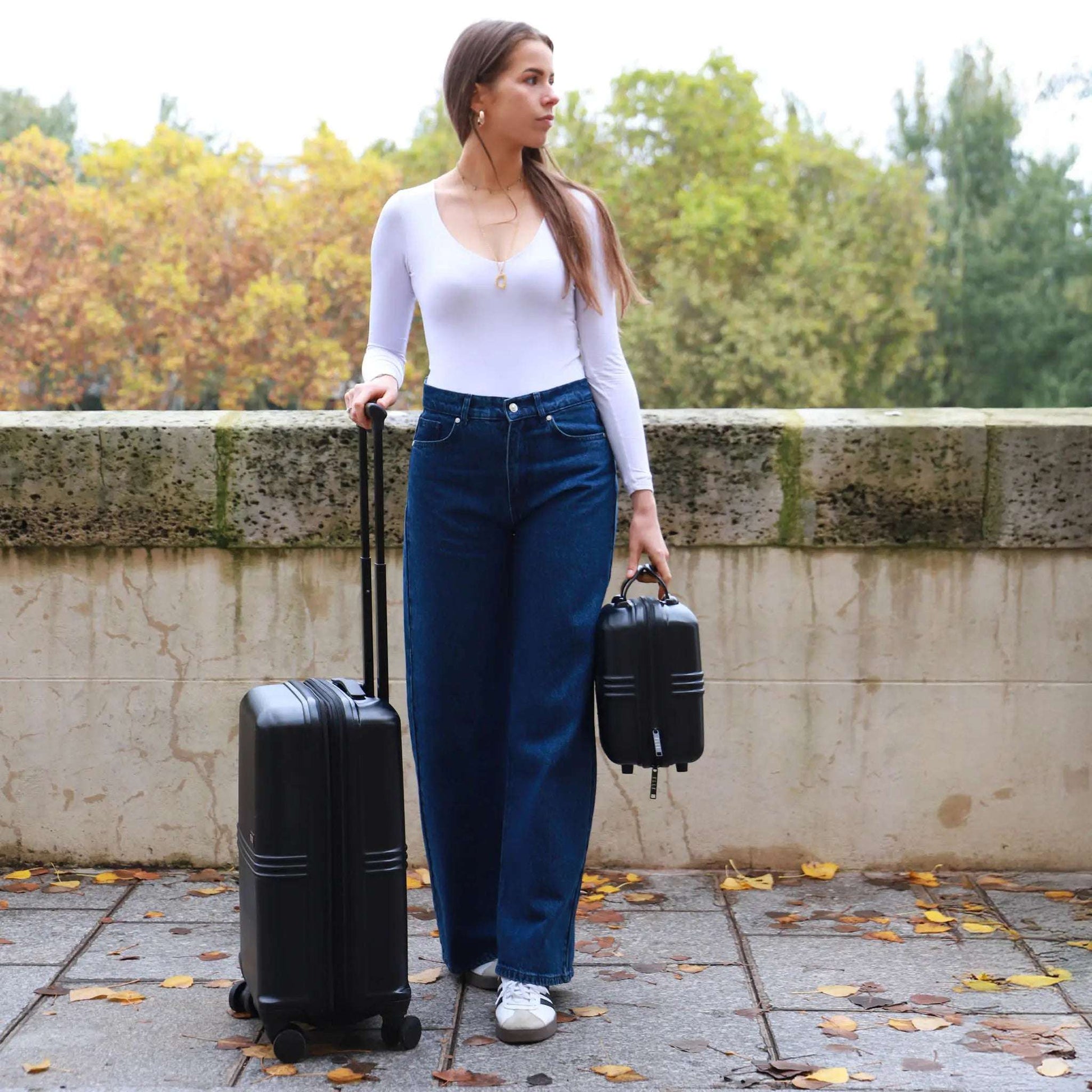 ELLE Expedition Polycarbonate Luggage Set - Stiles Supply Co.