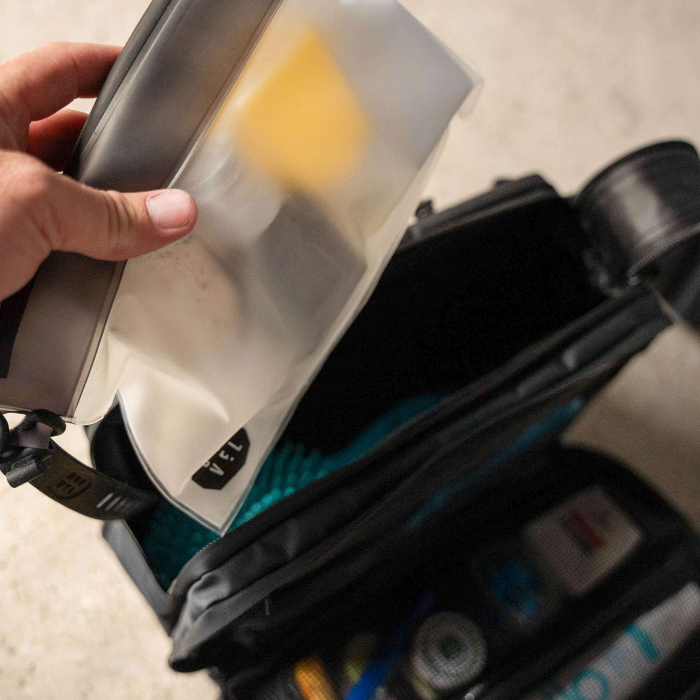 Gravel SET | TSA Approved Shower Bag & 4 Bottles - Stiles Supply Co.