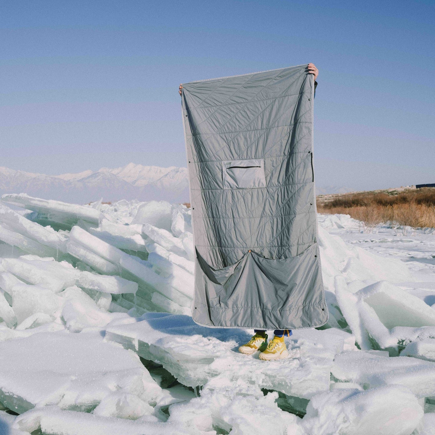 Gravel Layover™ Travel Blanket - Packable & Puffy | Gray - Stiles Supply Co.