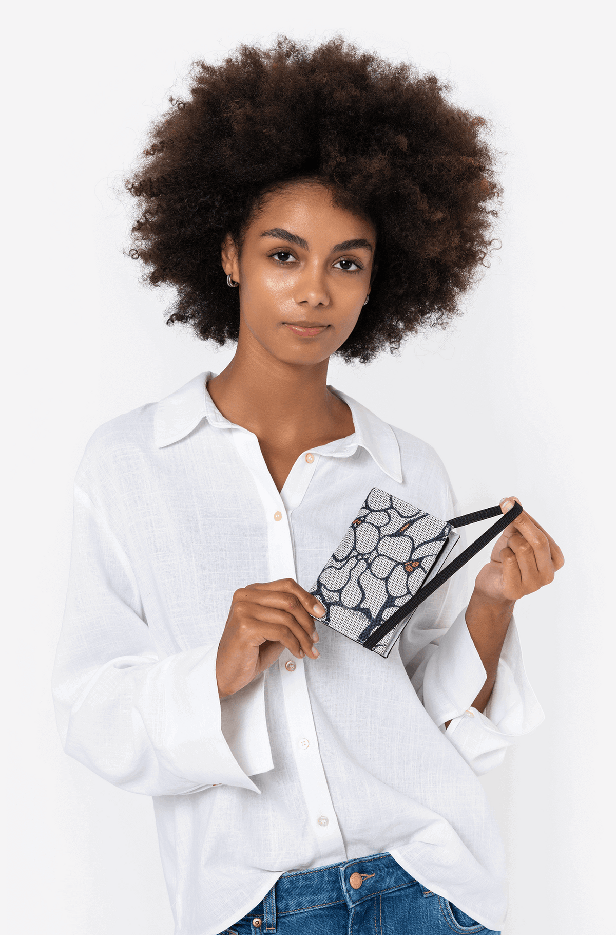 Sherpani Vienna Passport Wallet | RFID Blocking