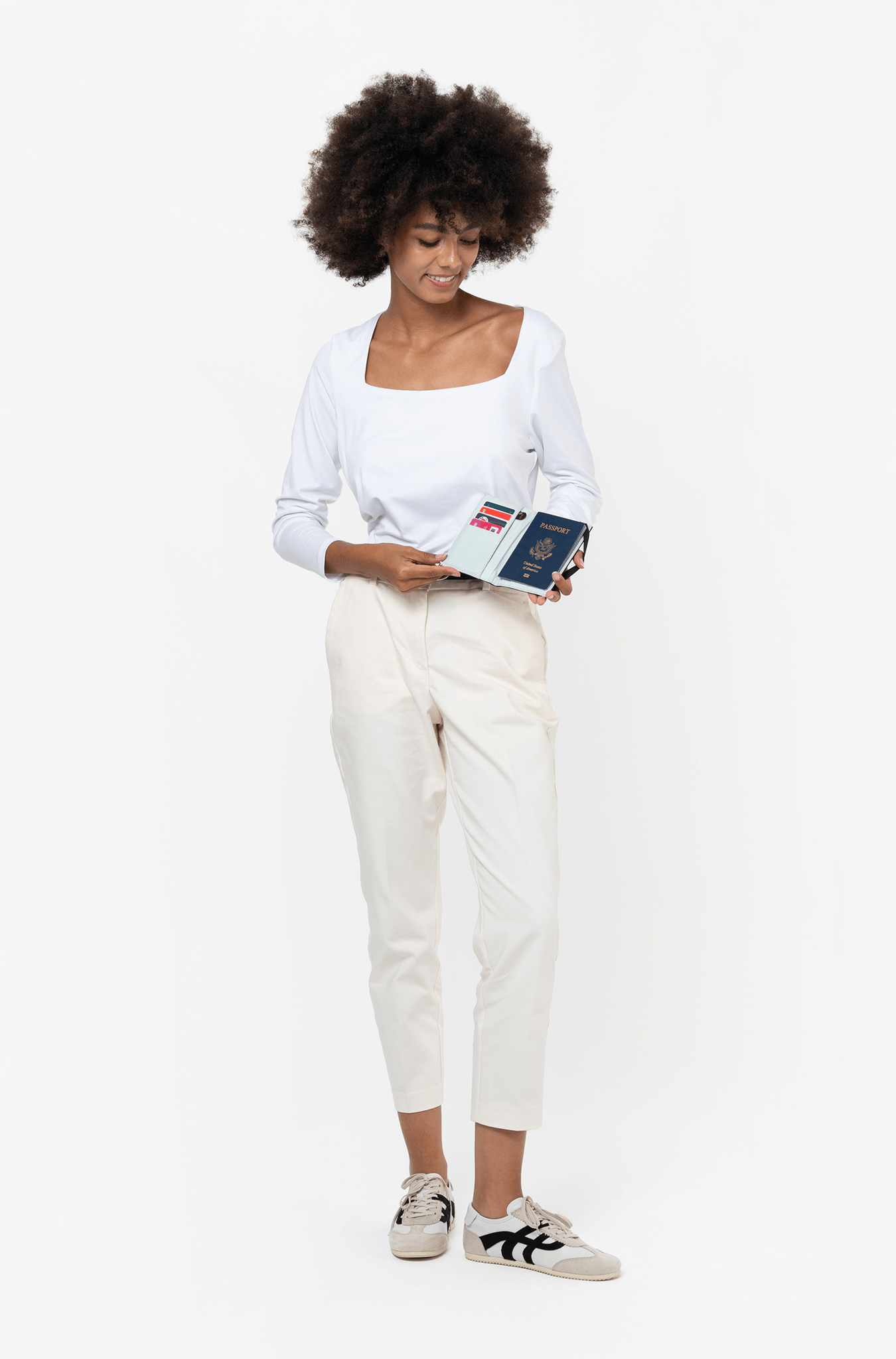 Sherpani Vienna Passport Wallet | RFID Blocking