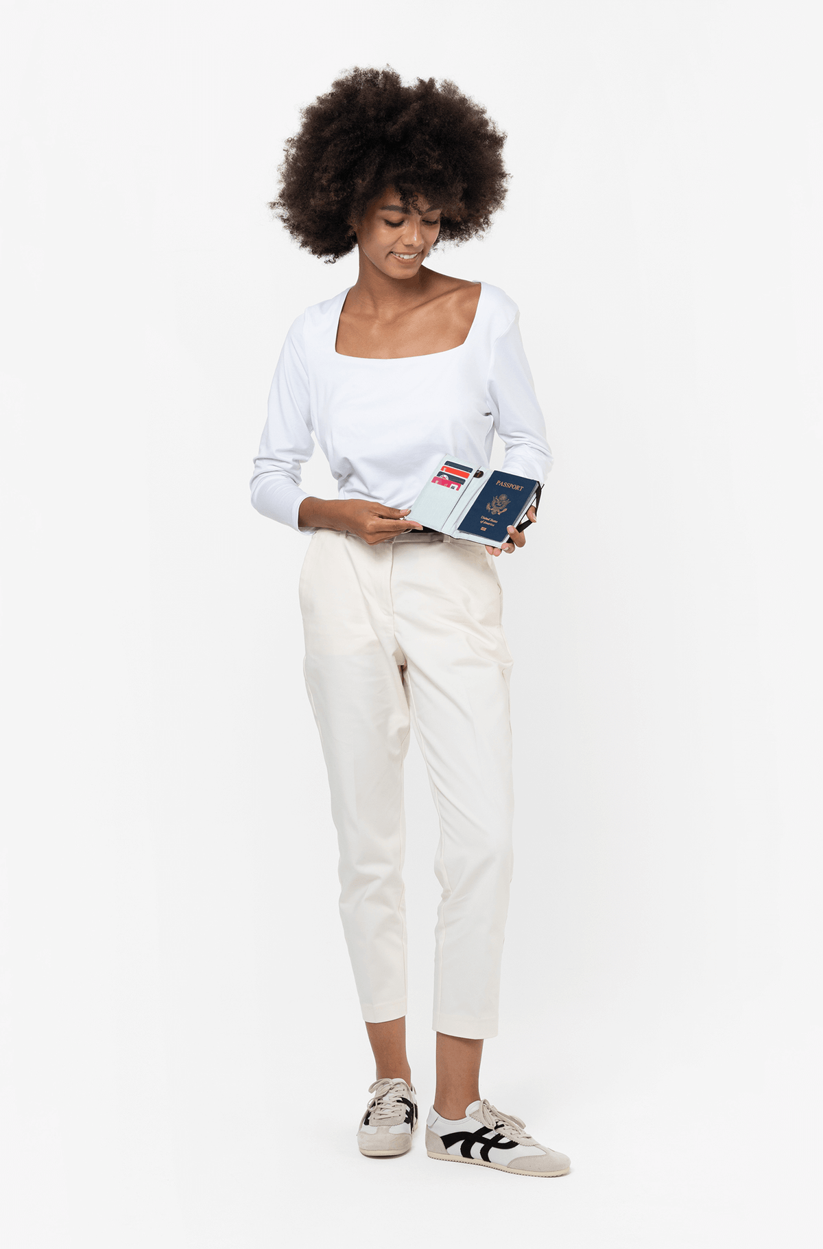 Sherpani Vienna Passport Wallet | RFID Blocking