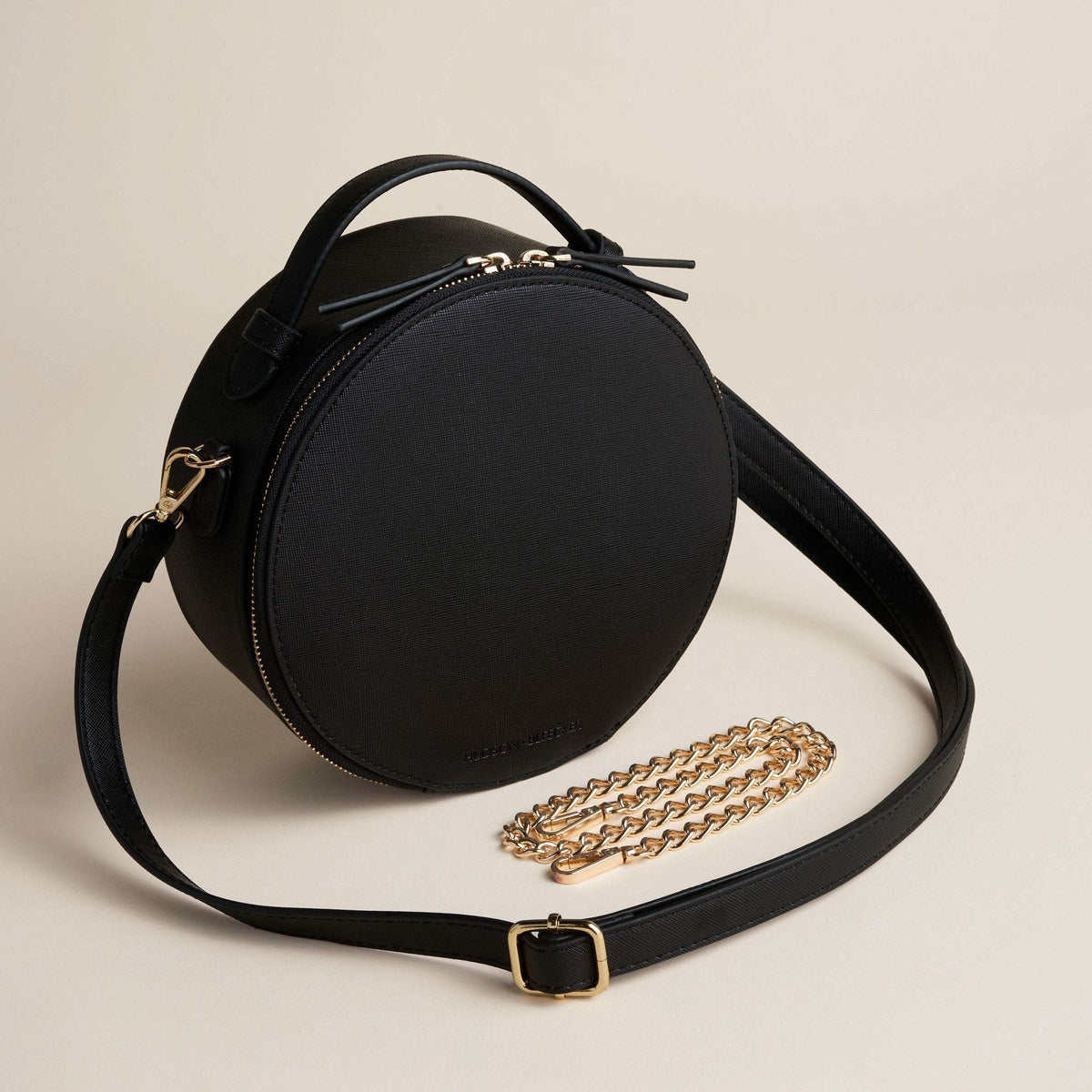 Hudson + Bleecker Nomad Round Travel Case - Ecru