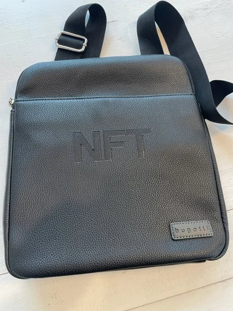 Stylish and Functional: Bugatti Contrast Crossbody Bag Review