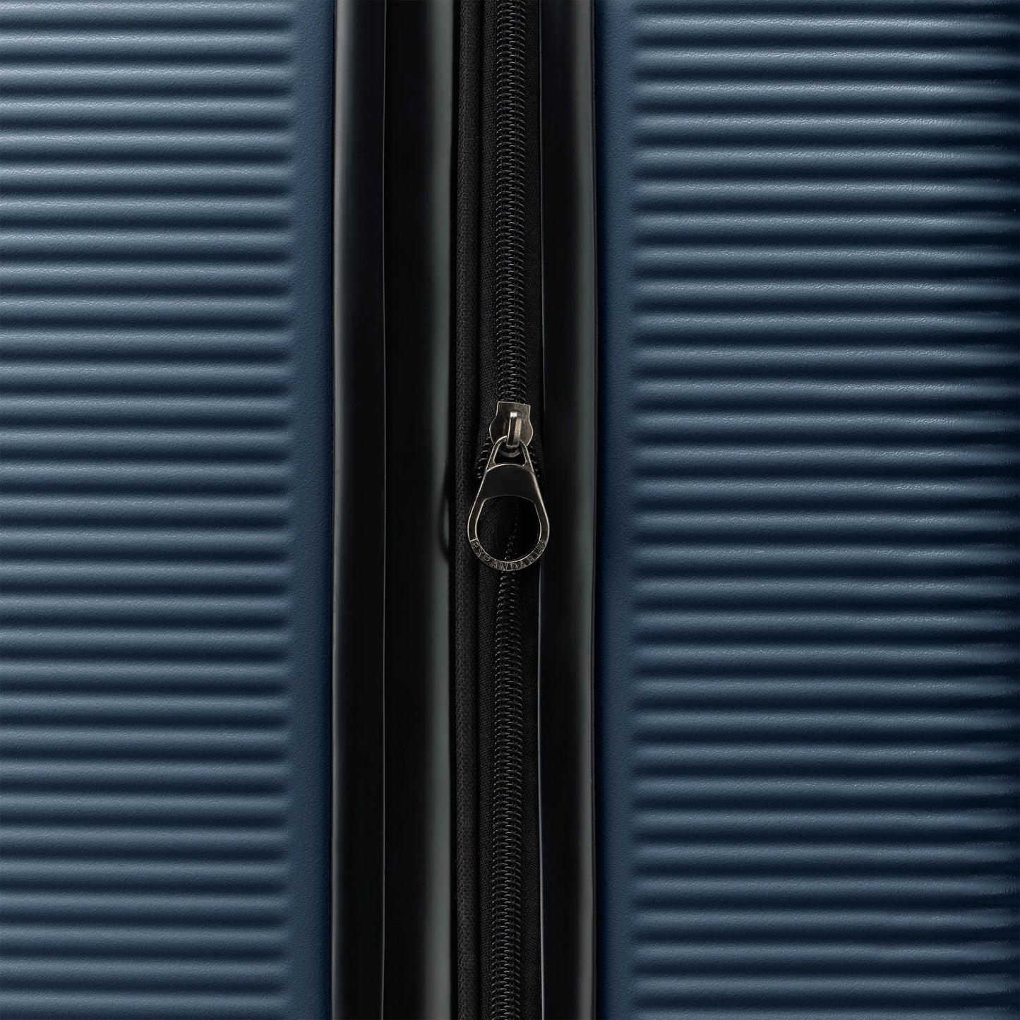 Bugatti Sofia Check-In Medium