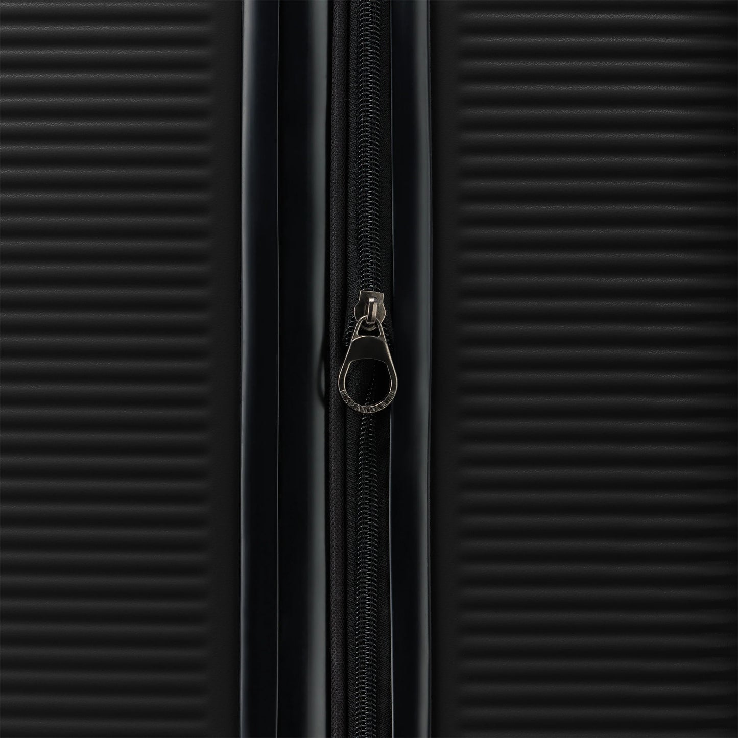 Bugatti Sofia Check-In Medium