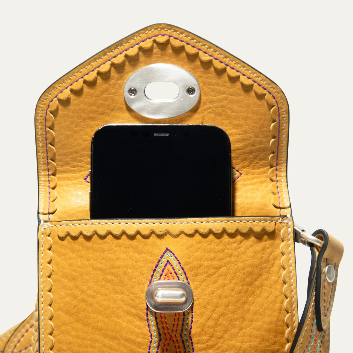 Will Leather Goods Lasso Phone Crossbody