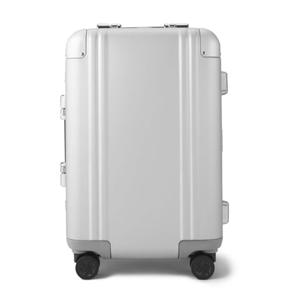 Zero Halliburton Classic Aluminum 3.0 | International Carry-on 33L