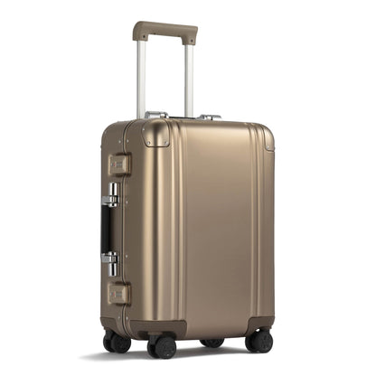 Zero Halliburton Classic Aluminum 3.0 | Continental Carry-on 37L