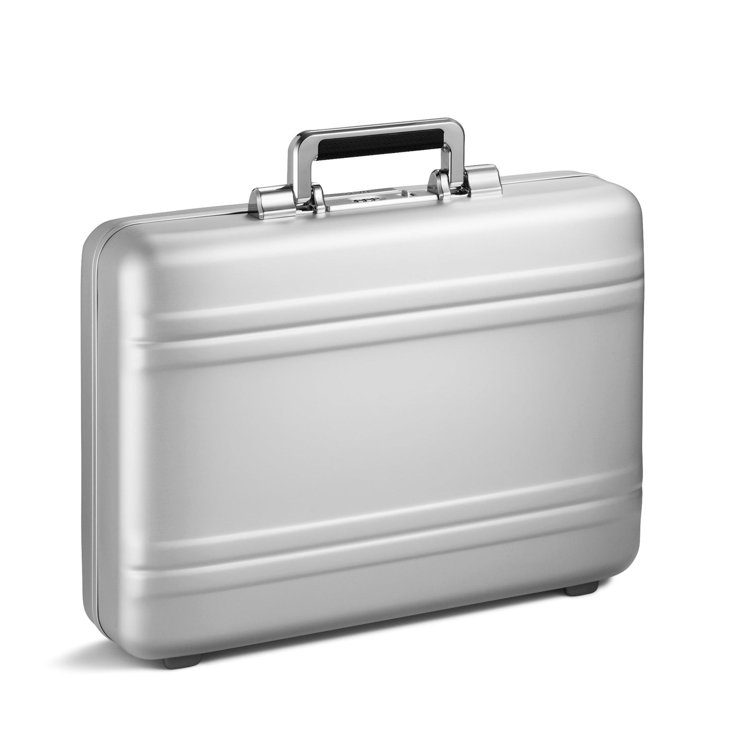 Zero Halliburton Classic Aluminum 3.0 | Medium Attache Case