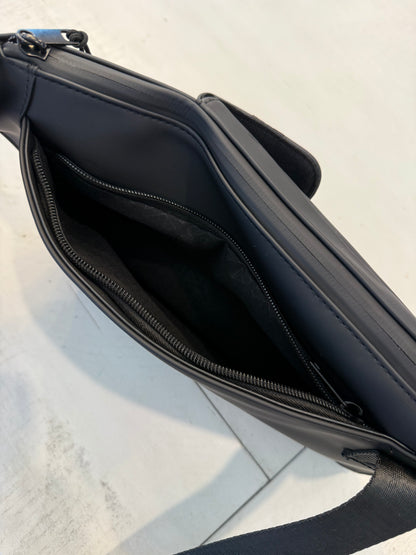 Edition22 Lockpoint Crossbody Sling Bag