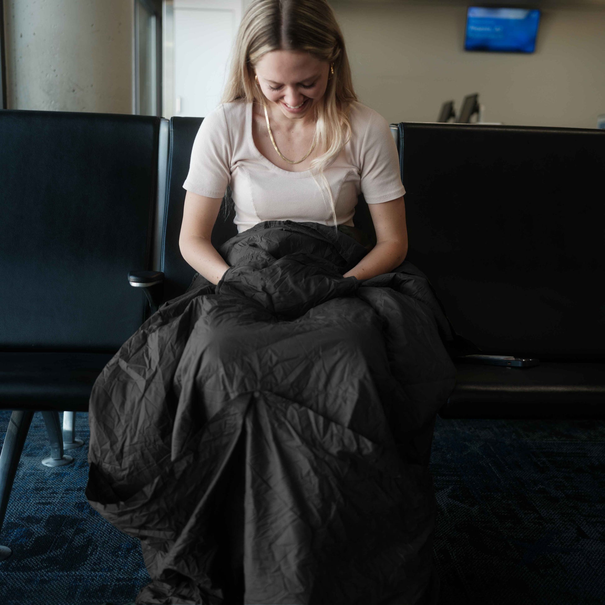Gravel Layover™ Travel Blanket - Packable & Puffy | Black - Stiles Supply Co.