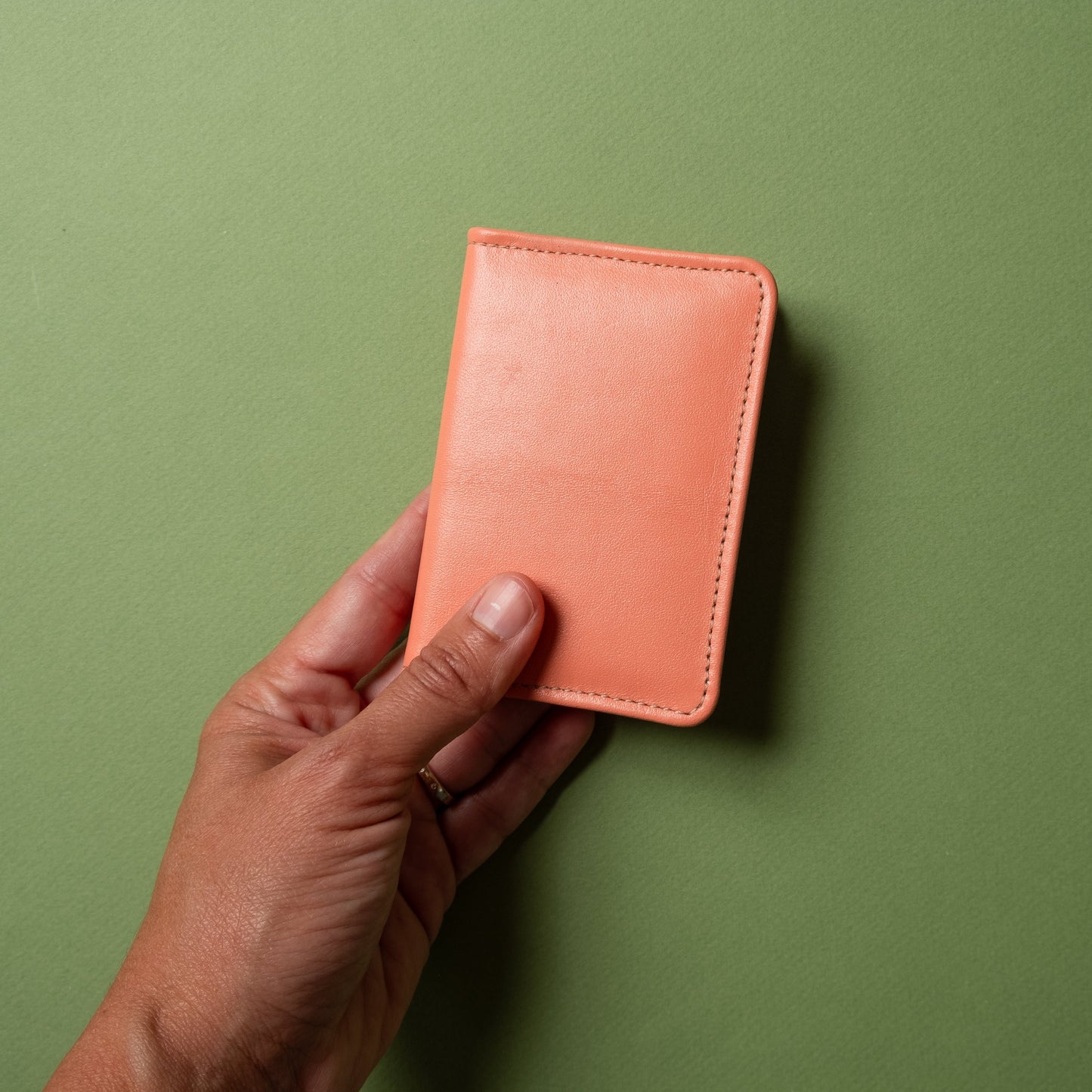 CASUPO Compact Bifold with RFID Protection - Pink