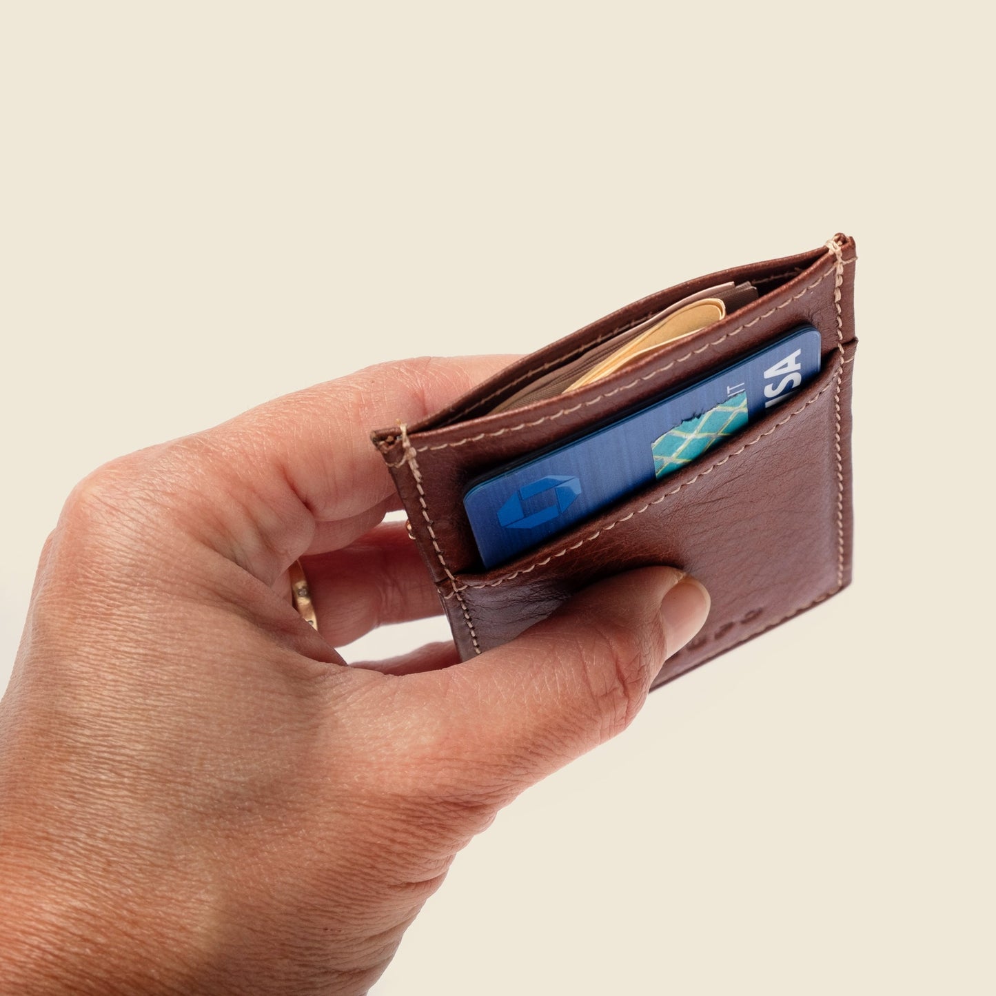 CASUPO Minimalist Wallet with RFID Protection - Chocolate