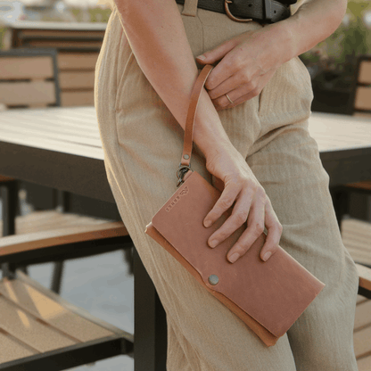 Range Leather Helena Clutch
