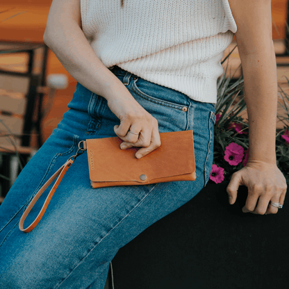 Range Leather Helena Clutch