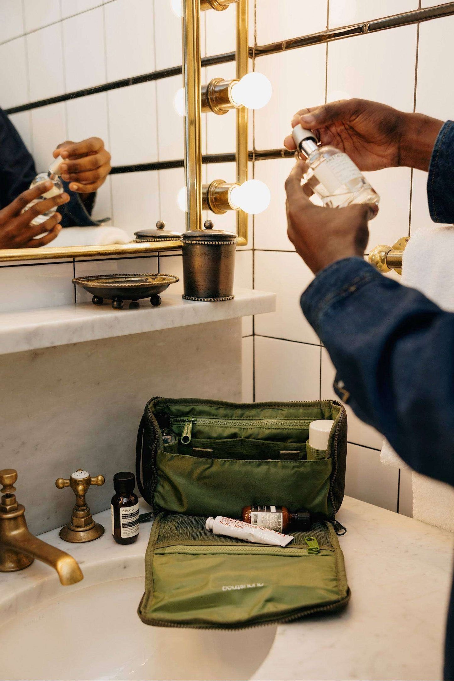 augustnoa Dopp Kit