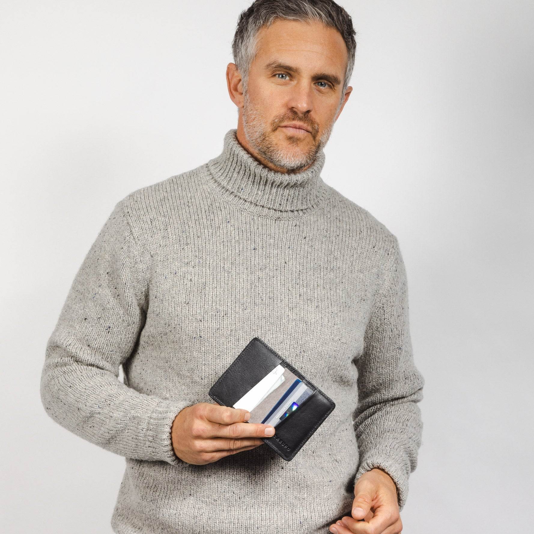 CASUPO Compact Bifold with RFID protection - Black