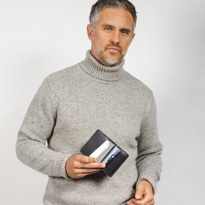 CASUPO Compact Bifold with RFID protection - Black