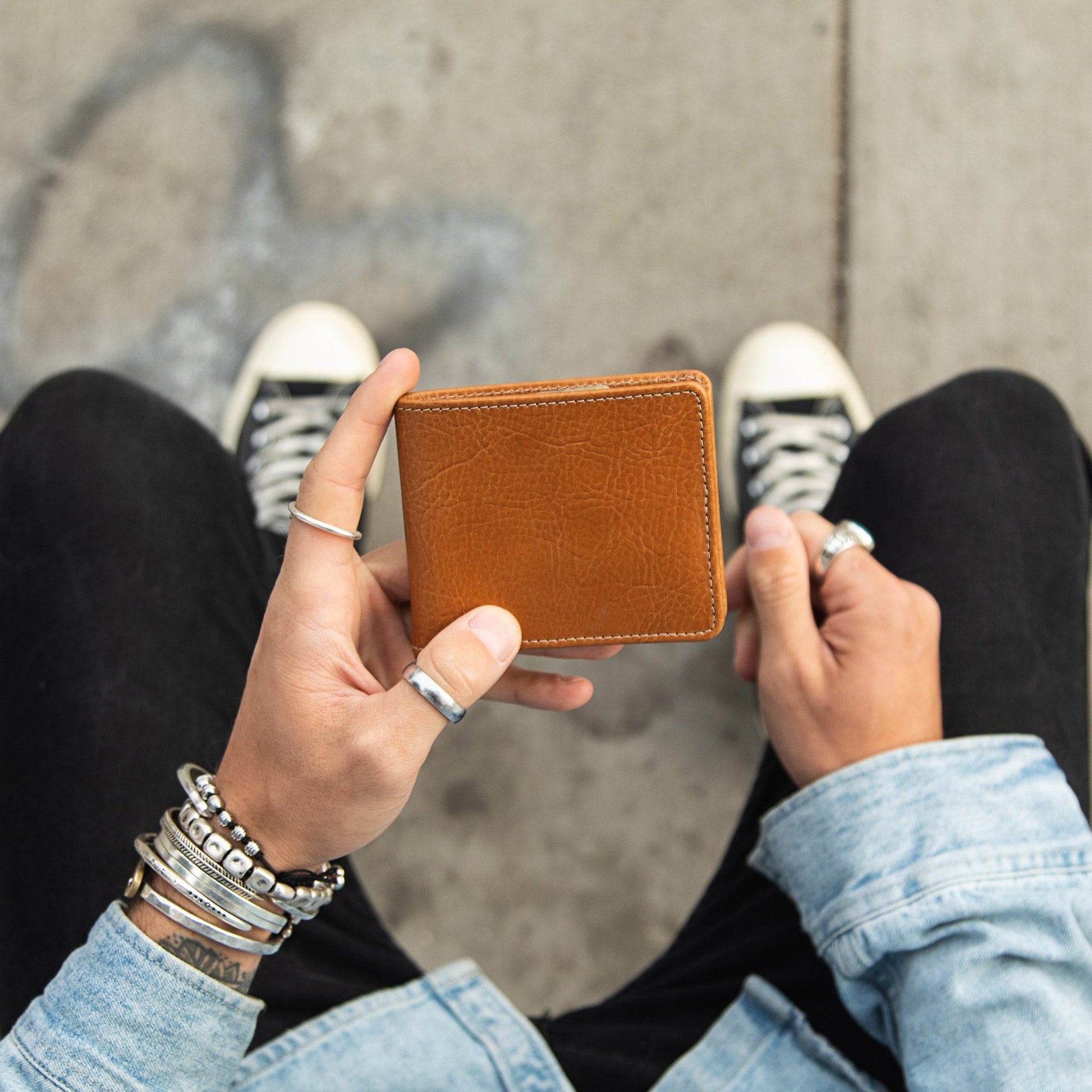 CASUPO Large Billfold Wallet with RFID protection - Natural