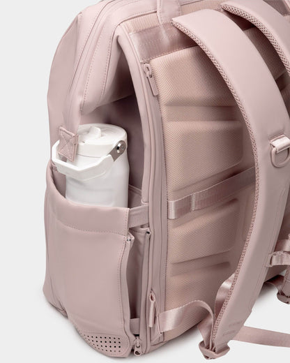 Portland Gear Cascade Getaway Backpack water bottle sleeve in Blush