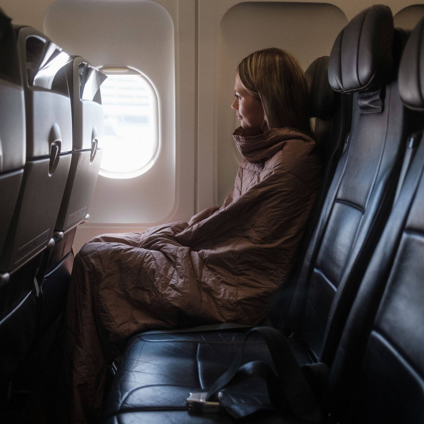 Gravel Layover™ Travel Blanket - Packable & Puffy | Quartz - Stiles Supply Co.