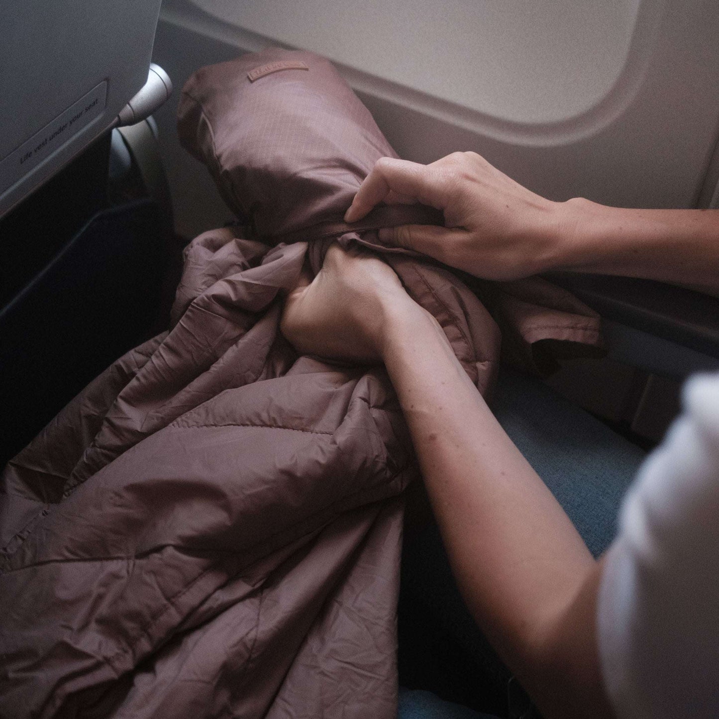 Gravel Layover™ Travel Blanket - Packable & Puffy | Quartz - Stiles Supply Co.
