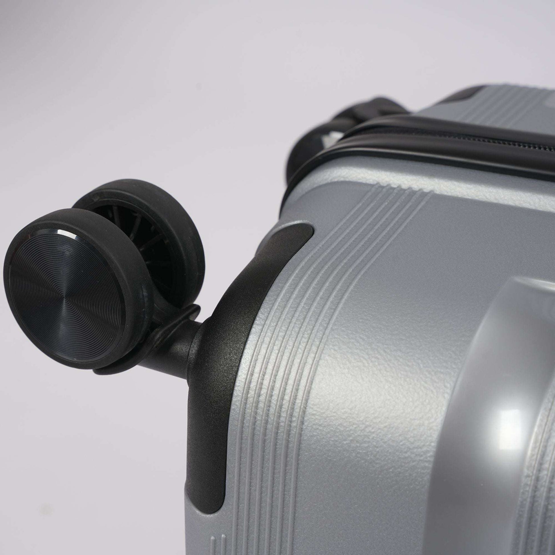 Sole Premise Silver Hardcase 3-piece Luggage Set