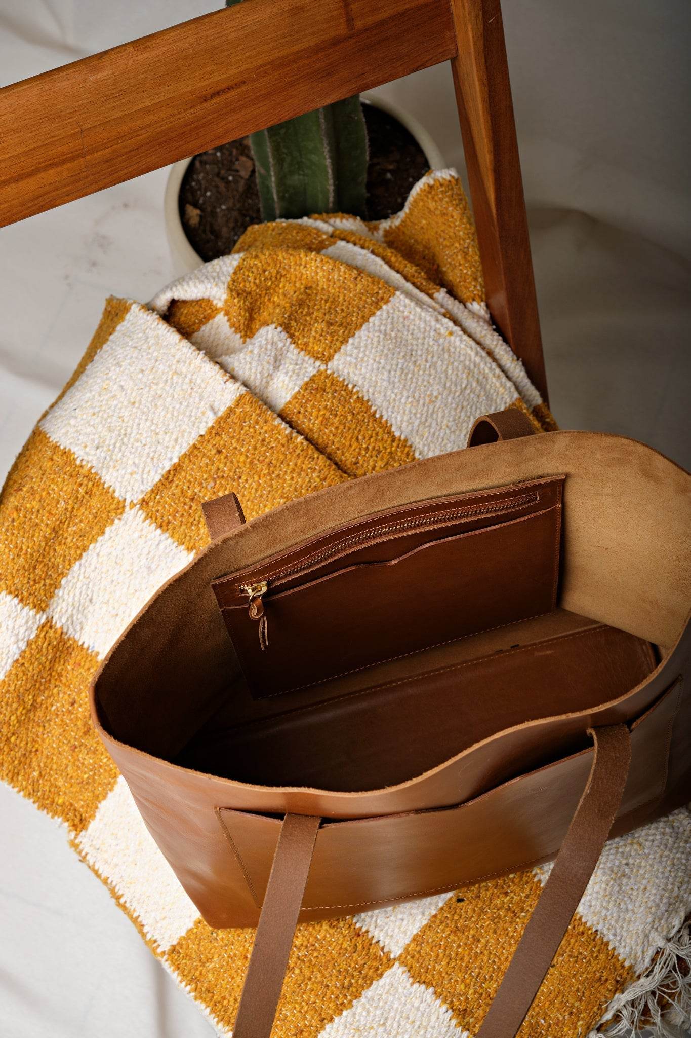 WP Standard The Contigo Tote Bag