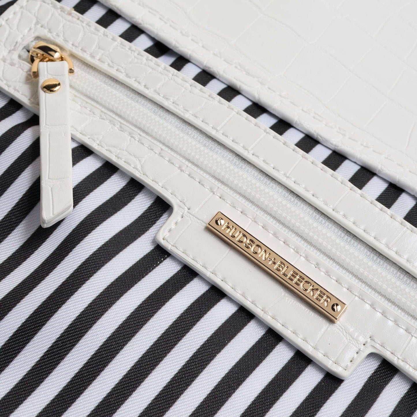Hudson + Bleecker Bon Voyage Garment Bag - White Crocodile