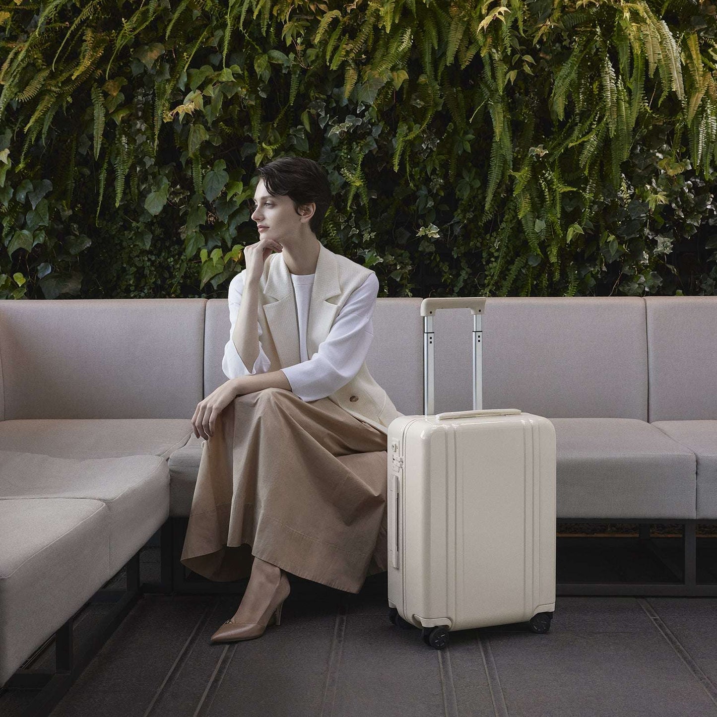 Zero Halliburton Classic Lightweight 4.0 Continental Carry-On 37L