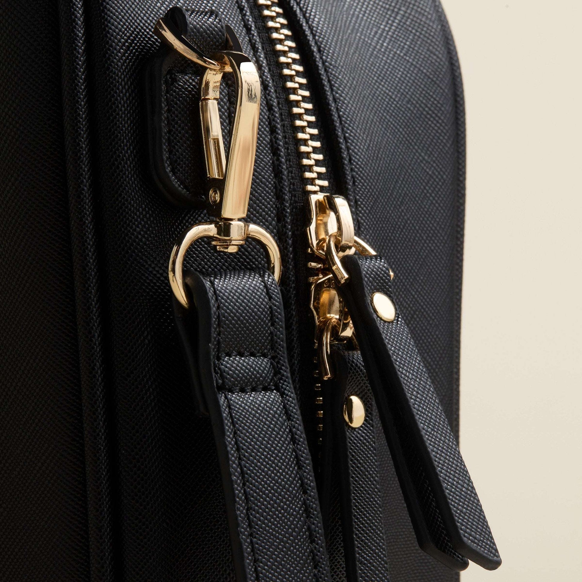 Hudson + Bleecker Voyager Toiletry Bag - Black