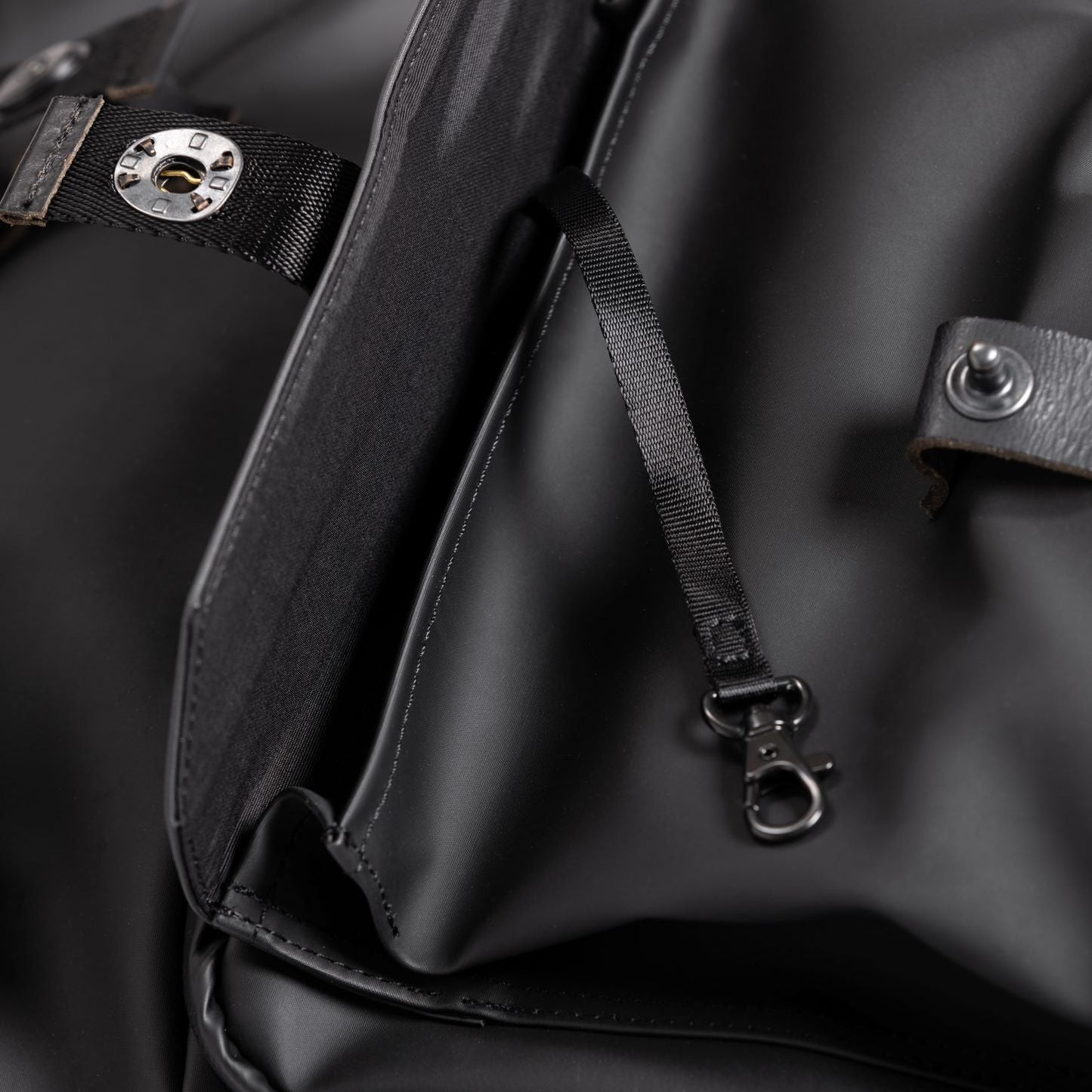 Langly Co Iconic Alpha Globetrotter XC Camera Backpack - Stiles Supply Co.