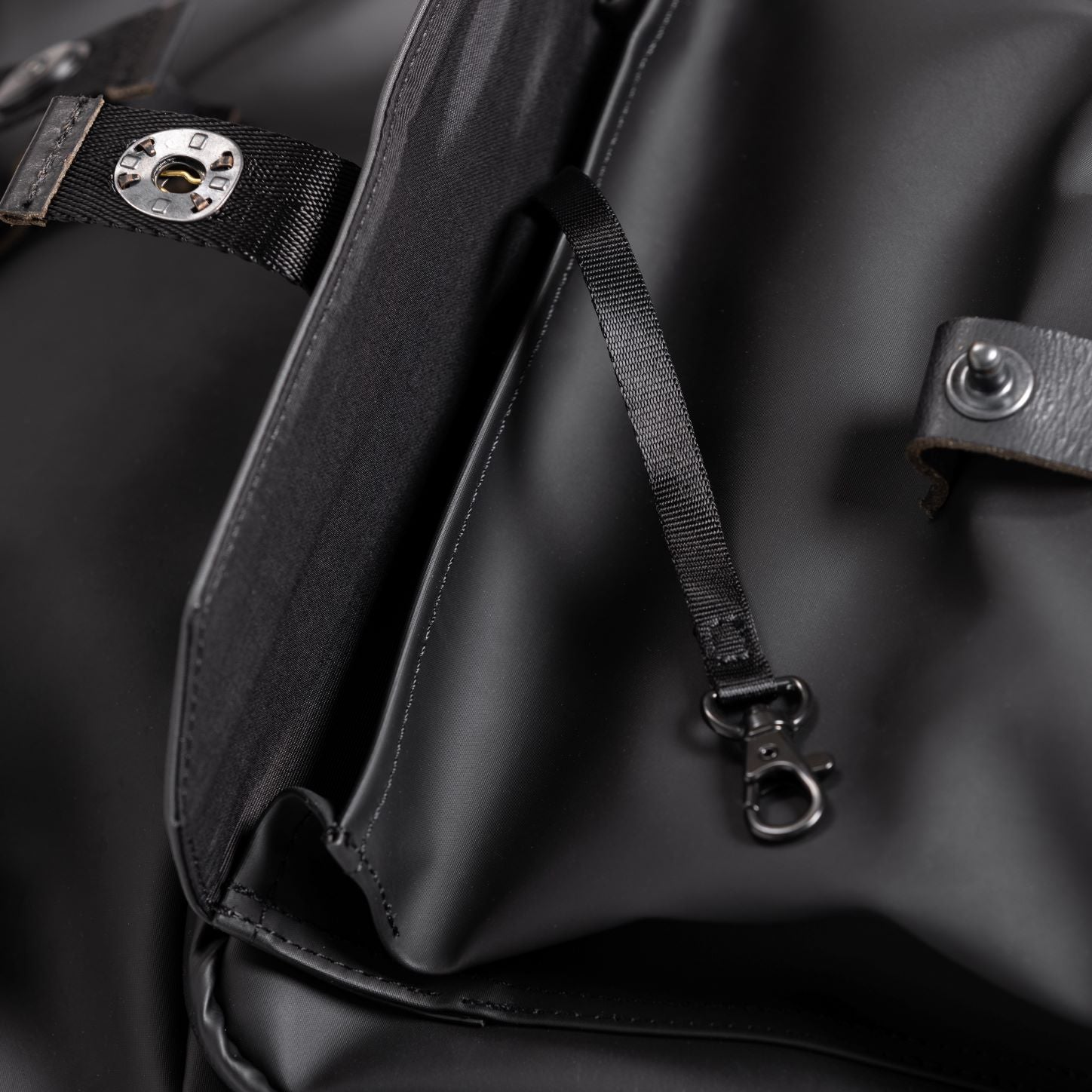 Langly Co Iconic Alpha Globetrotter XC Camera Backpack - Stiles Supply Co.