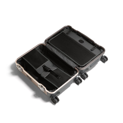 Zero Halliburton Pursuit Aluminum | International Carry-On Case