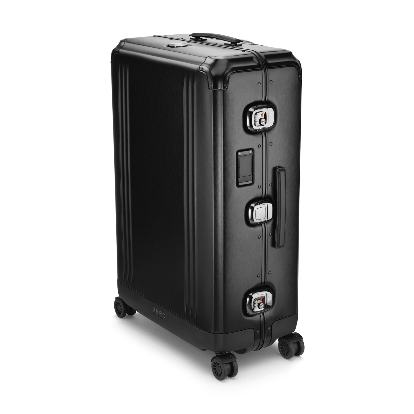 Zero Halliburton Pursuit Aluminum | Large Travel Case
